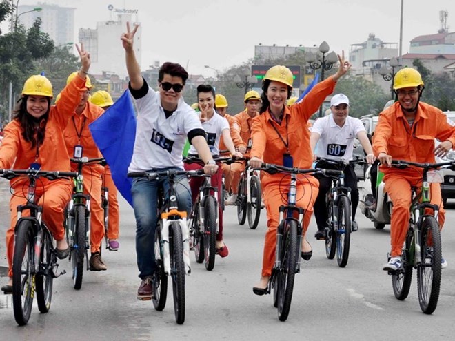 Во Вьетнаме проходят различные мероприятия в поддержку акции «Час Земли» - ảnh 1